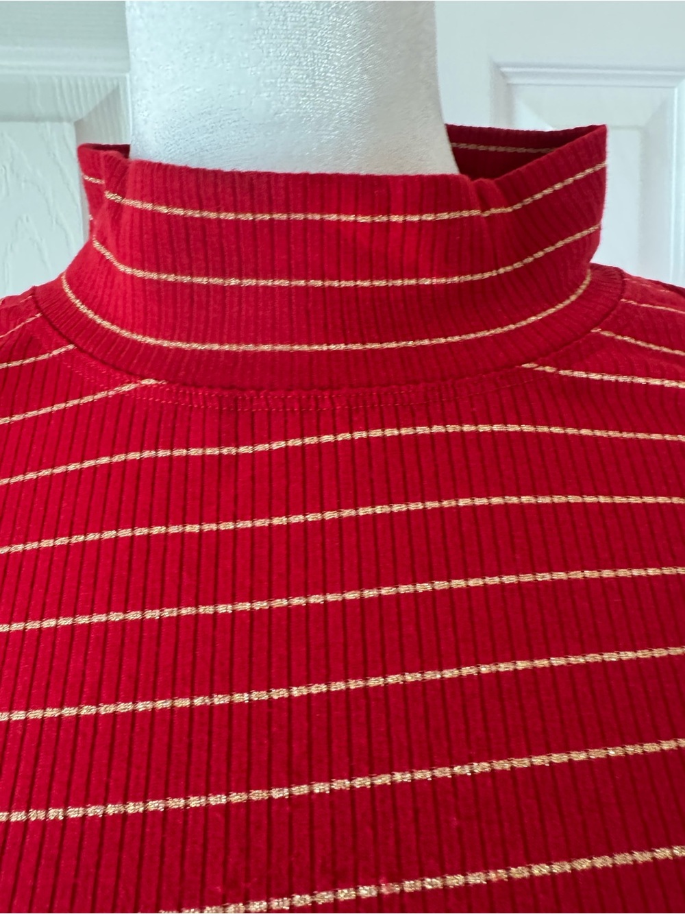 Tommy Hilfiger Red & Gold Ribbed Cold Shoulder Mock Neck Sweater Top | Size M - Picture 7 of 10
